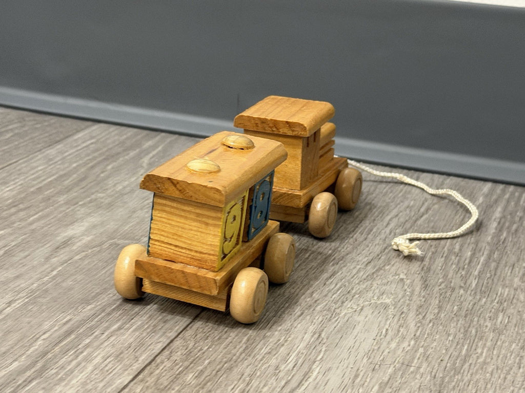 VINTAGE HAND MADE WOODEN TRAIN & CAR WITH BLOCKS STURDY Pull Toy