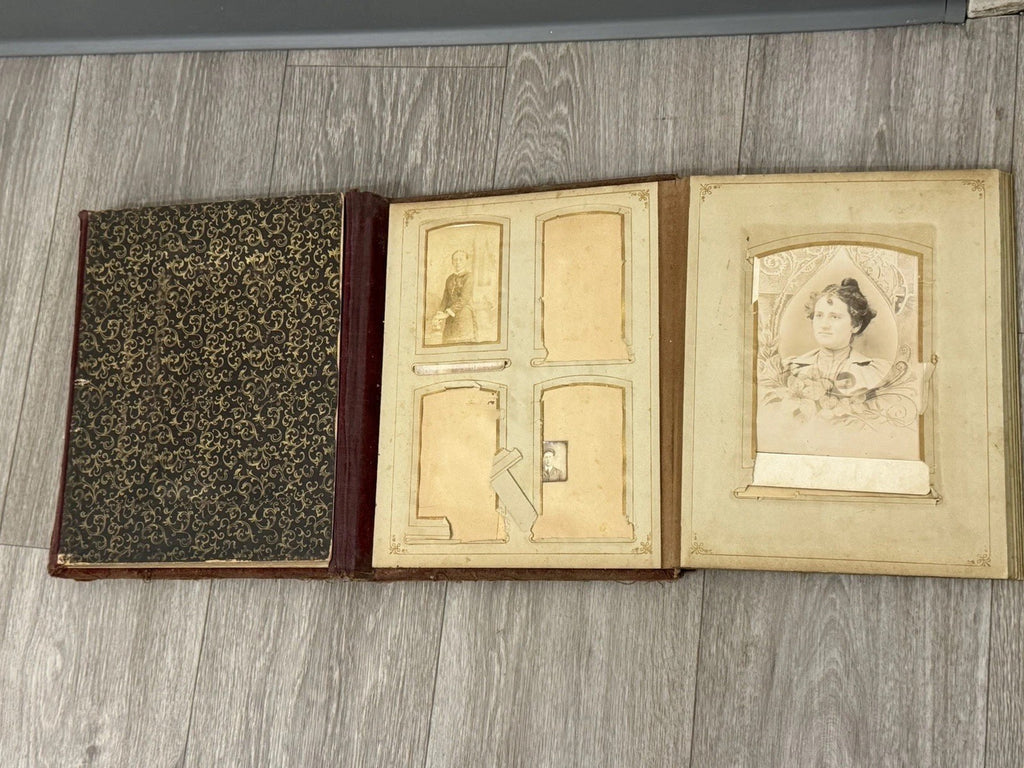 Antique Velvet Victorian Family Photo Album W/ Cabinet - Cards - Clasp - 1880’s