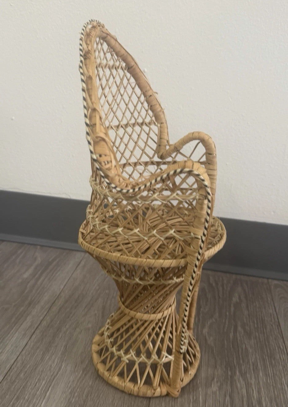 Peacock Chair Doll Chair/Plant Stand Boho Décor Wicker Rattan 16.5” Tall DAMAGED