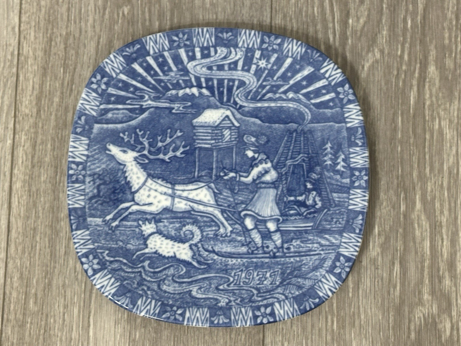 Vintage Julen Rorstrand Sweden 1971 Limited Edition Collector's Piece Plate 7.5”