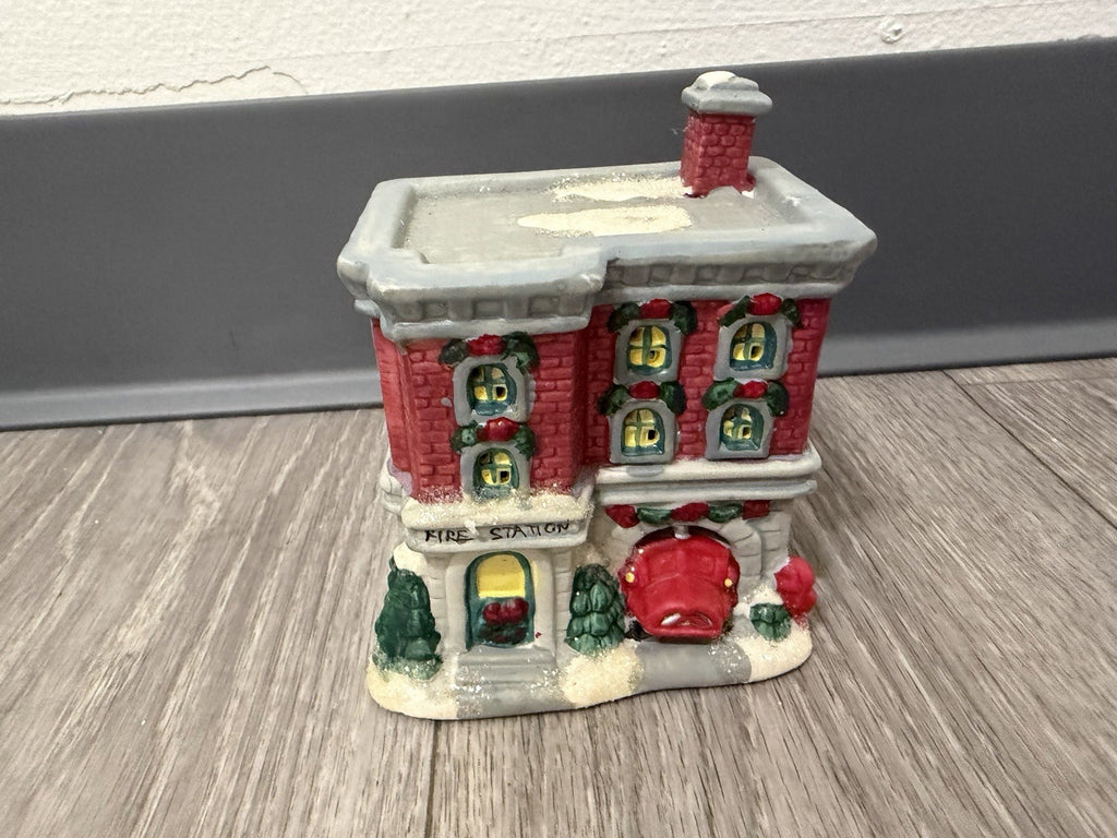 Vintage 2004 Christmas Village Fire House Figurine 