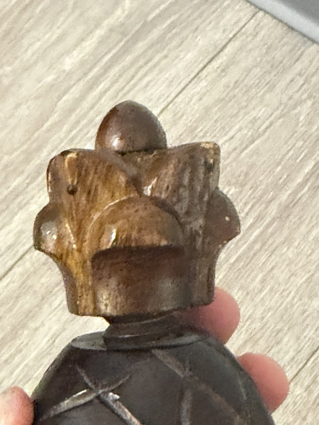 VINTAGE CARVED WOOD PINEAPPLE HAND HELD NUT CRACKER