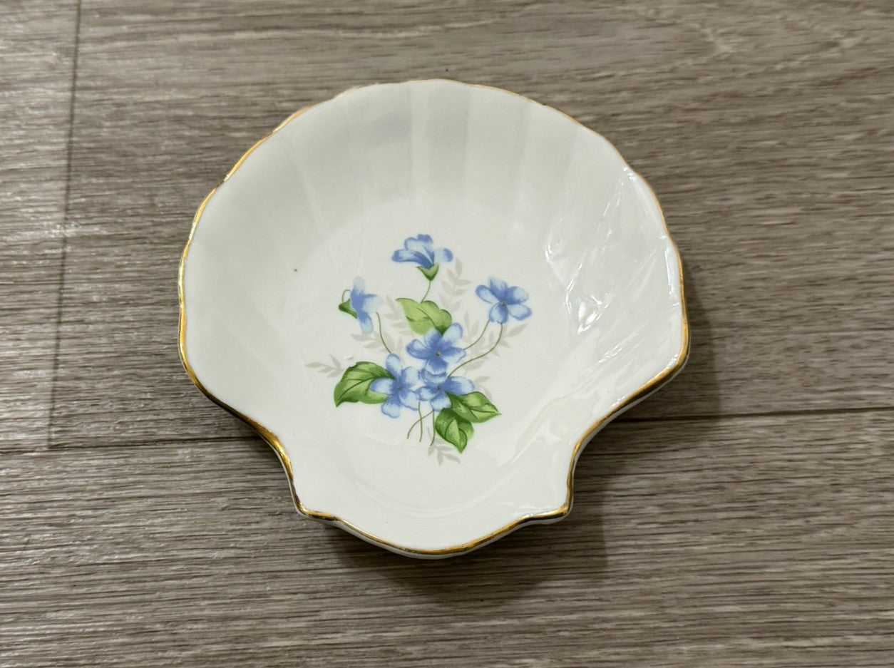 Vintage Apex Sea Clam Shell Gold Rim Blue Flowers Ceramic Trinket Dish