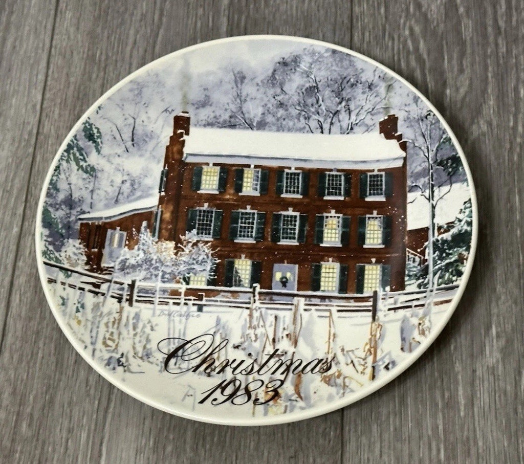 Vintage David Coolidge Collectible Christmas Plate Smuckers 1983 Boarding House