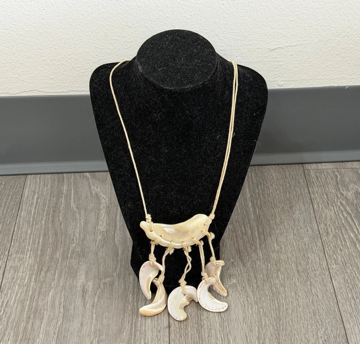 Vintage Hand Knotted Polished Large Sea Shell Beaded Long Necklace Unique Design
