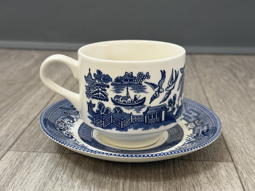 Churchill England Blue Willow Ceramic Teacup & Saucer England HAIRLINE CRACK