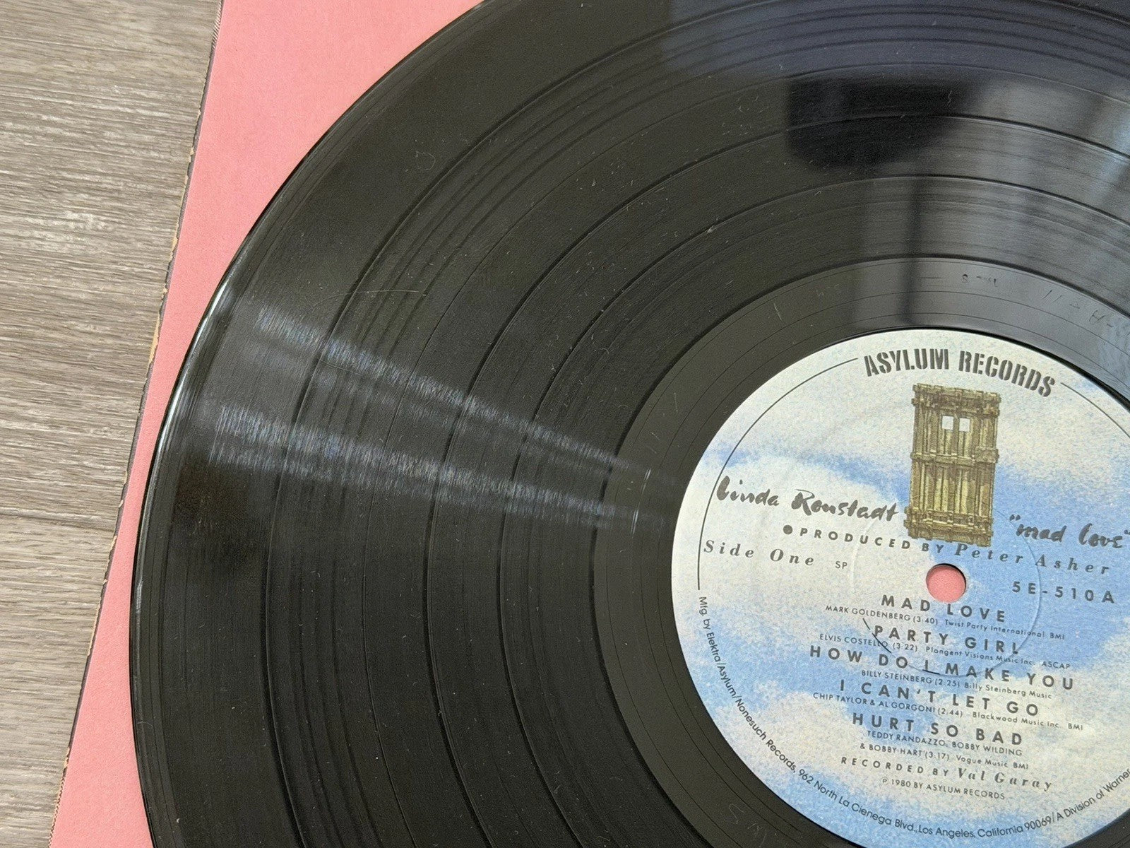 Linda Ronstadt Mad Love Vinyl 1980. SE501A