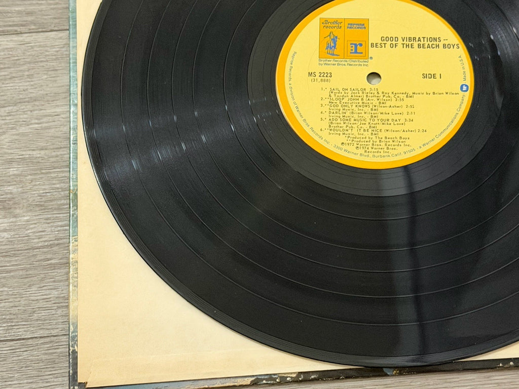 The Beach Boys Good Vibrations - LP Vinyl Record 1975 MS 2223