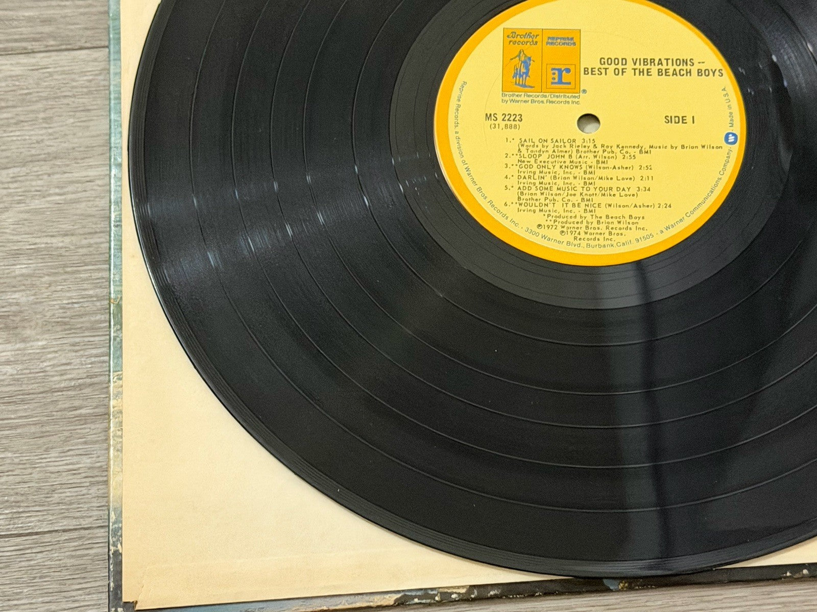 The Beach Boys Good Vibrations - LP Vinyl Record 1975 MS 2223