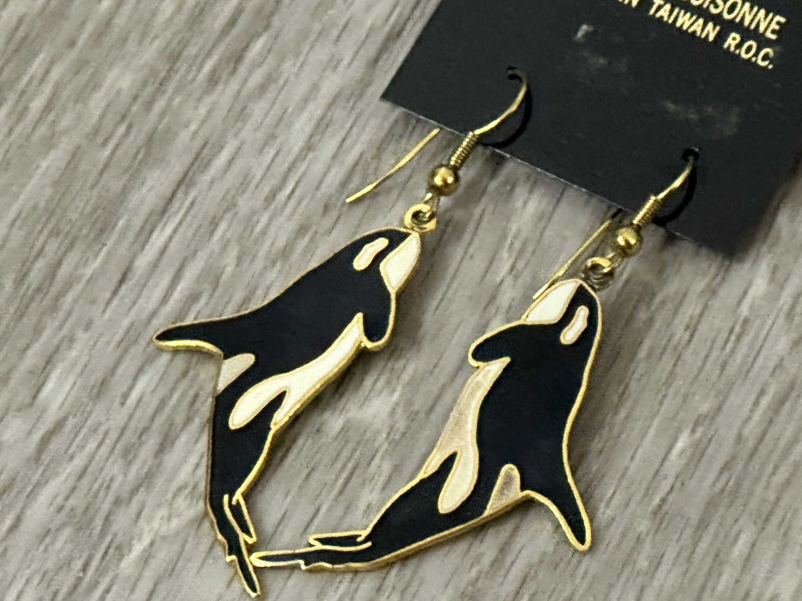 Vtg Goldtone Enamel Dolphin Drop Dangle Pierced Earrings 1.5"