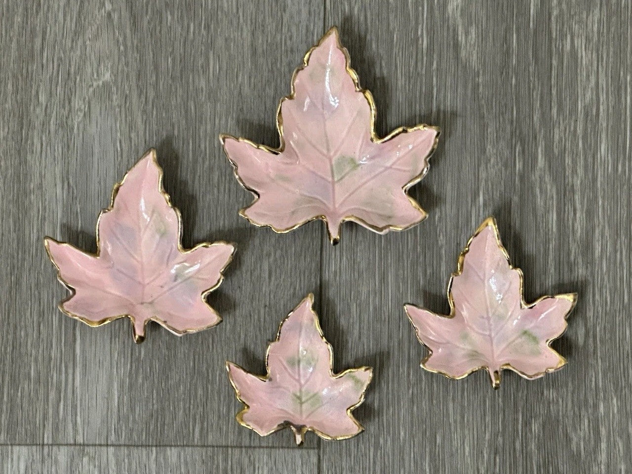 Vintage Ceramic set of 4 Nesting Maple Leaf Dishes 4 inches Pink And Gold