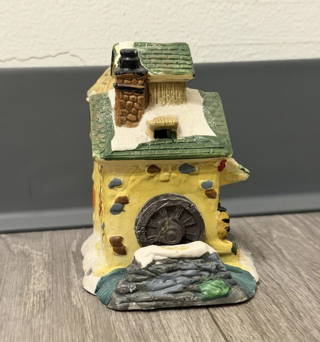 COBBLESTONE CORNERS 2004 Windham Lighted Mill House - PreOwned
