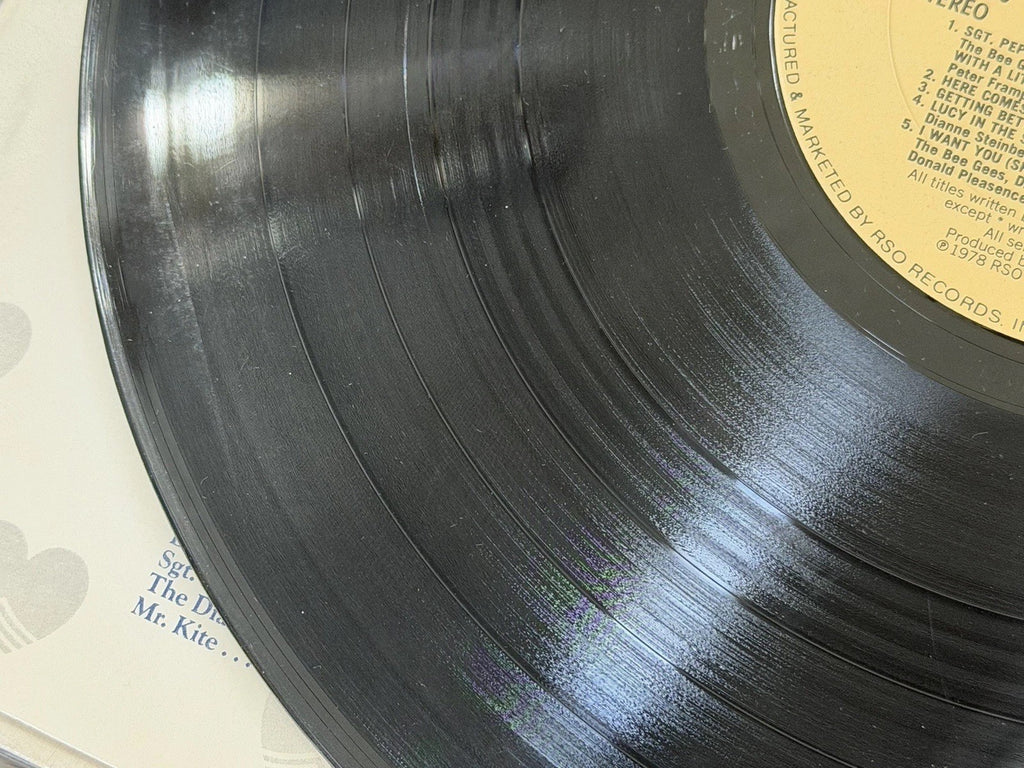 Vinyl Record LP Movie Soundtrack Bee Gees Sgt. Pepper's Lonely Hearts Club Used
