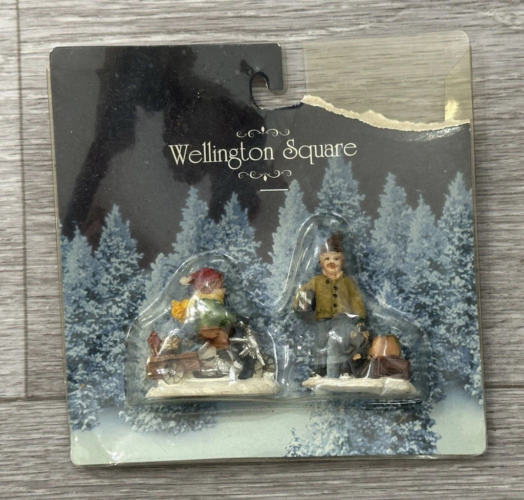 VTG Wellington Square 2004 Collectible Christmas Village Figurines New Old Stock