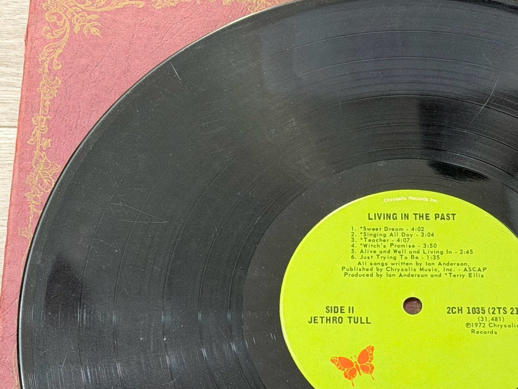 JETHRO TULL "Living In The Past" Double 2-LP Chrysalis Records 2CH 1035 booklet