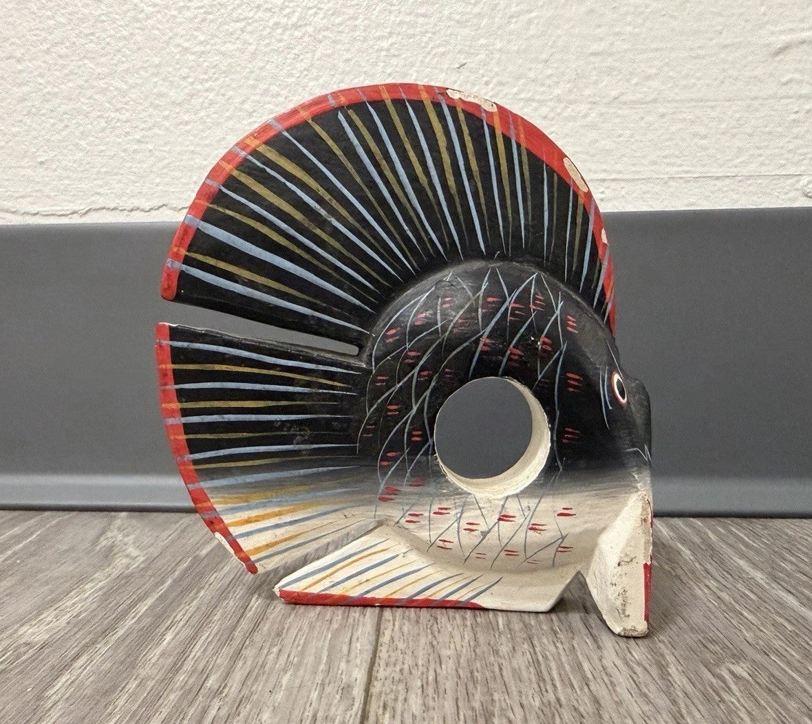 VINTAGE Painted Colorful Wooden Tropical Colorful Fish Decoration READ