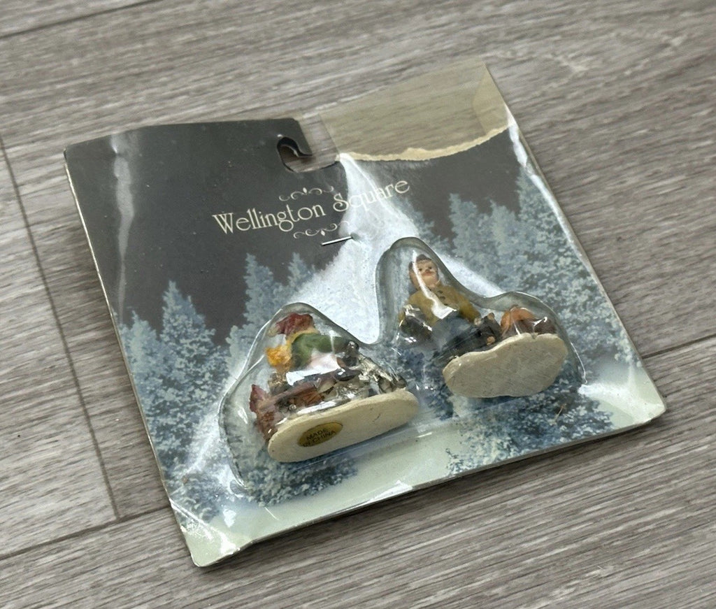 VTG Wellington Square 2004 Collectible Christmas Village Figurines New Old Stock