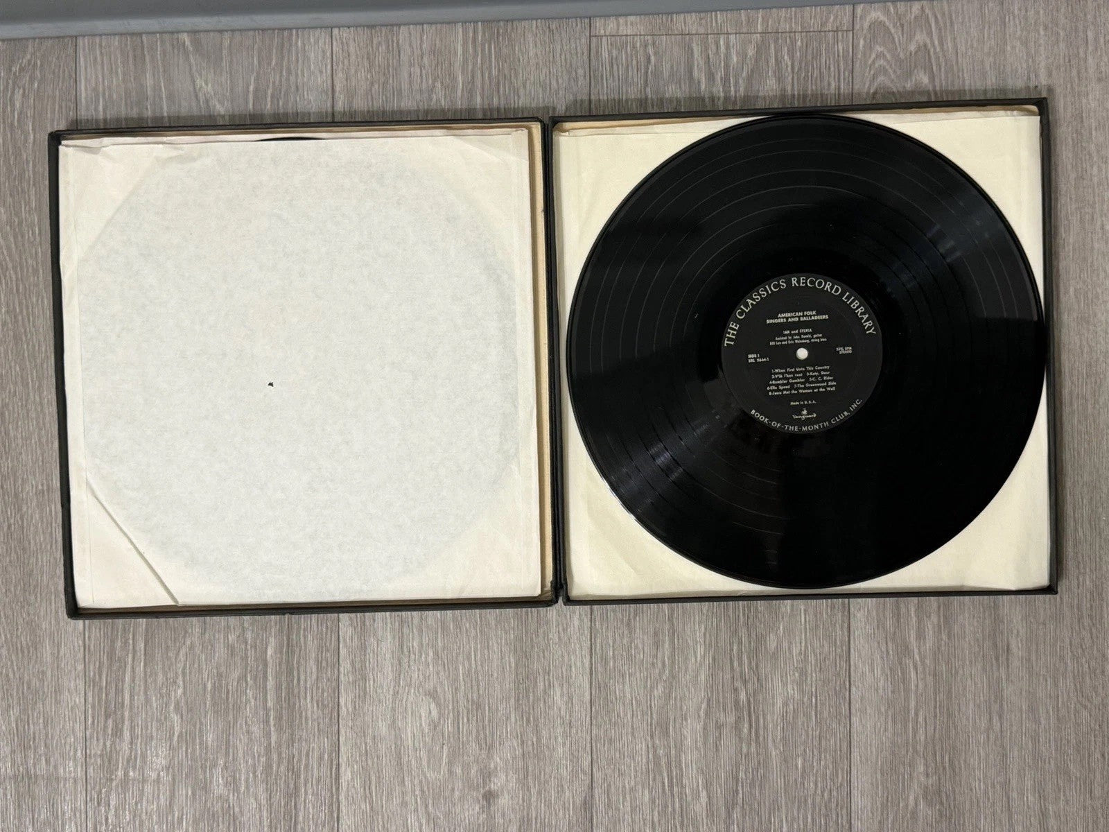 AMERICAN FOLK SINGERS & BALLADEERS Vanguard SRL-5644 3-Lp Box Set one Missing LP