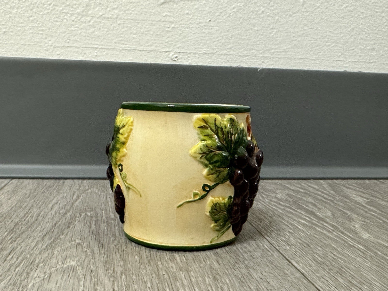 Vintage Italian Style Ceramic Grape Mug | Hand-Painted Relief, Red Grapes