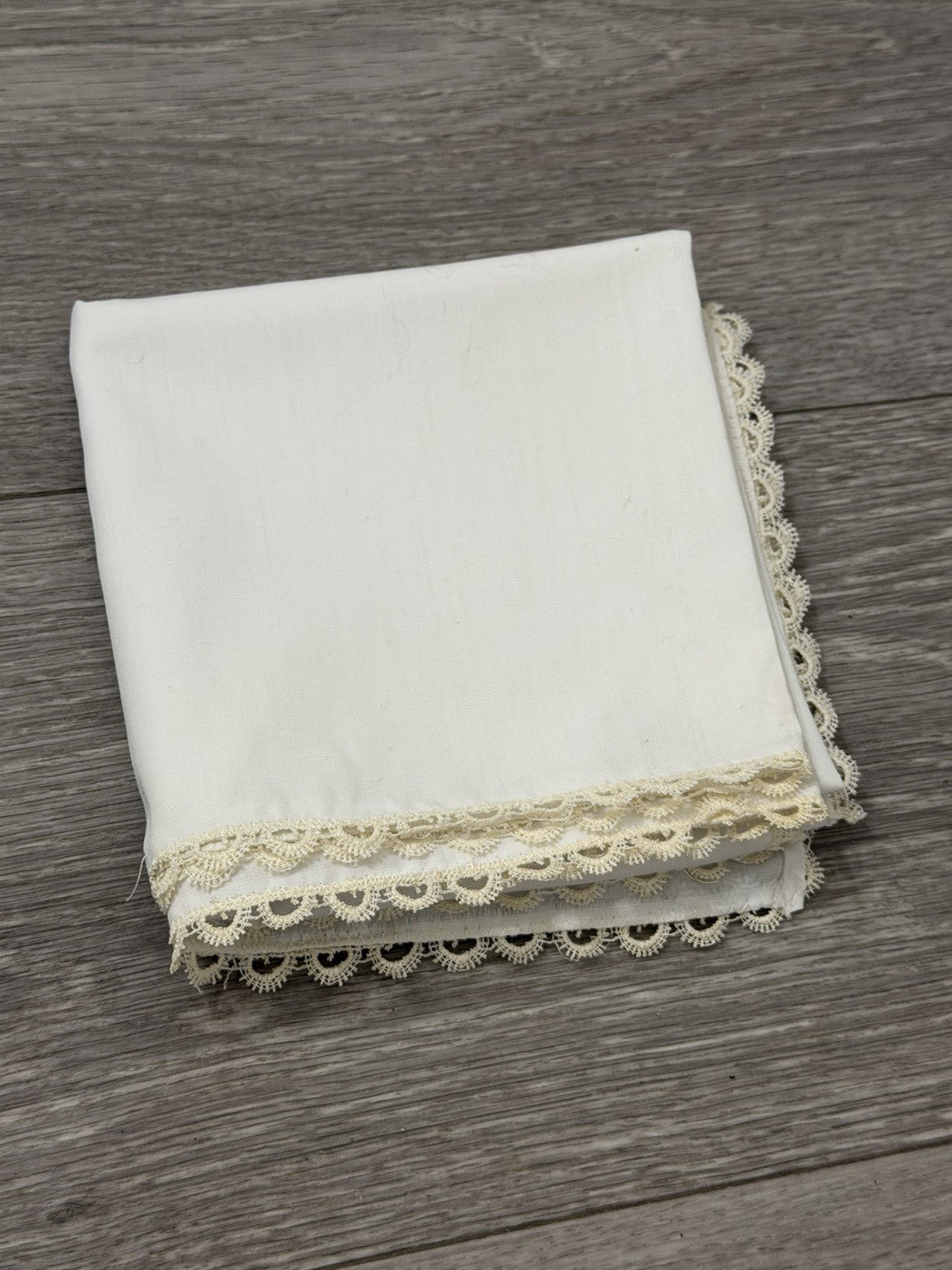 Vintage Handkerchief Crochet Edge 21.5" square approx. unbranded & ordinary