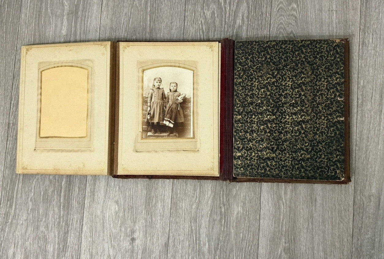 Antique Velvet Victorian Family Photo Album W/ Cabinet - Cards - Clasp - 1880’s