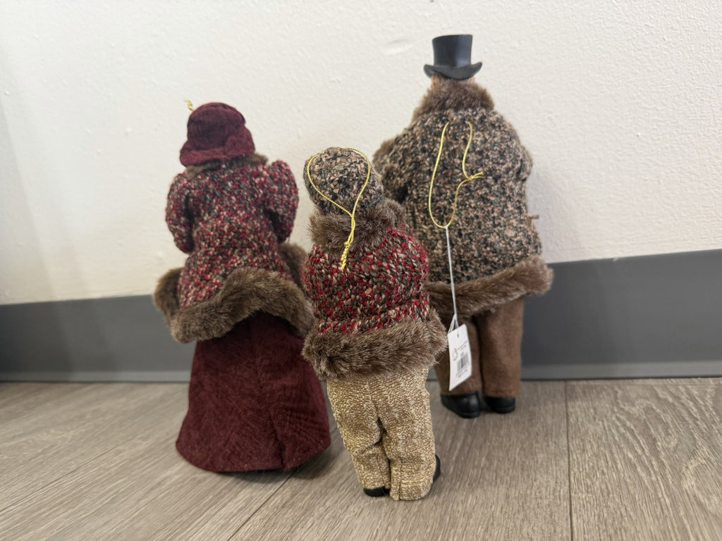 Vintage Christmas Carolers Caroling Dolls Tallest 11.25” Pacific Rim Holiday