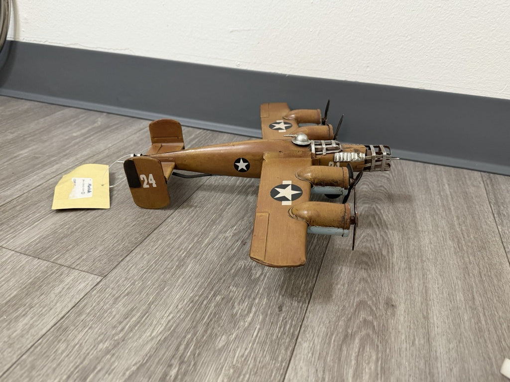 Vintage Cheungs JA-0058 B-24  Airplane Plane With Tag