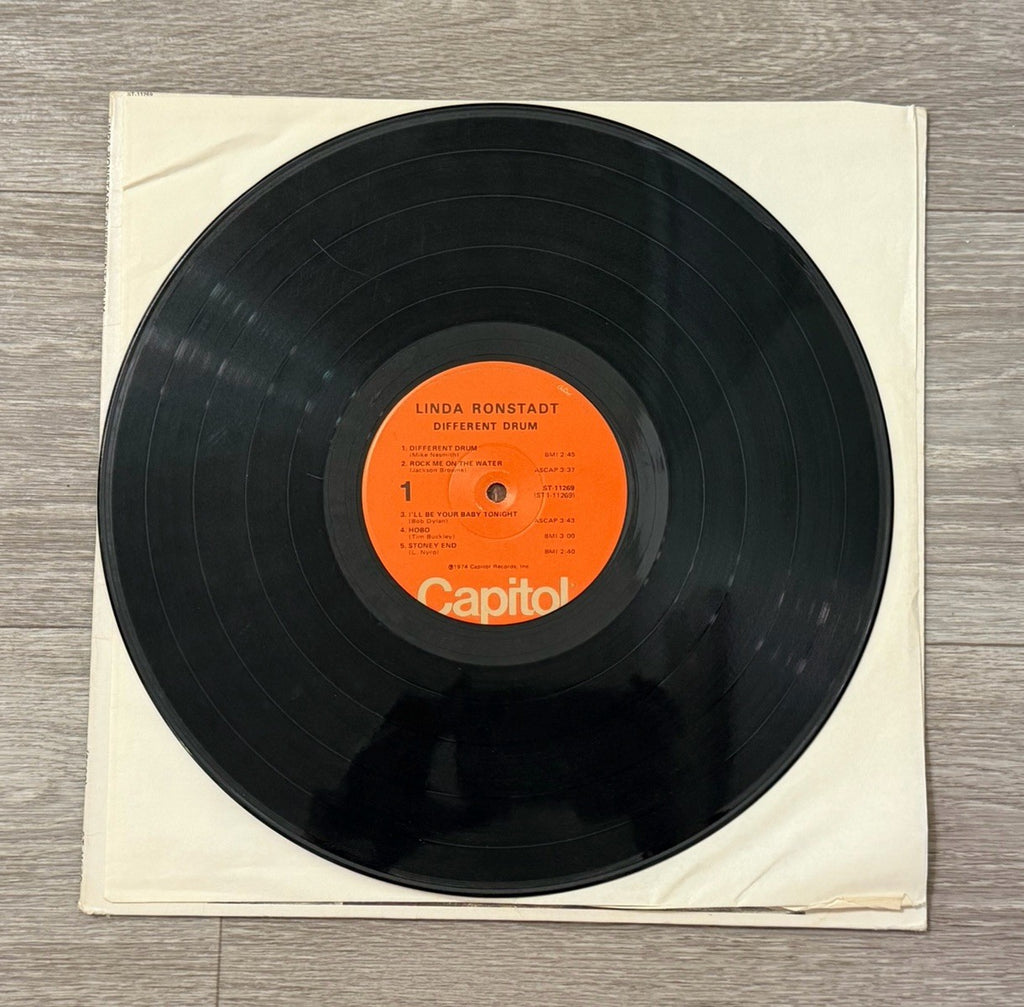Linda Ronstadt Different Drum ST-511269 Vinyl LP Record