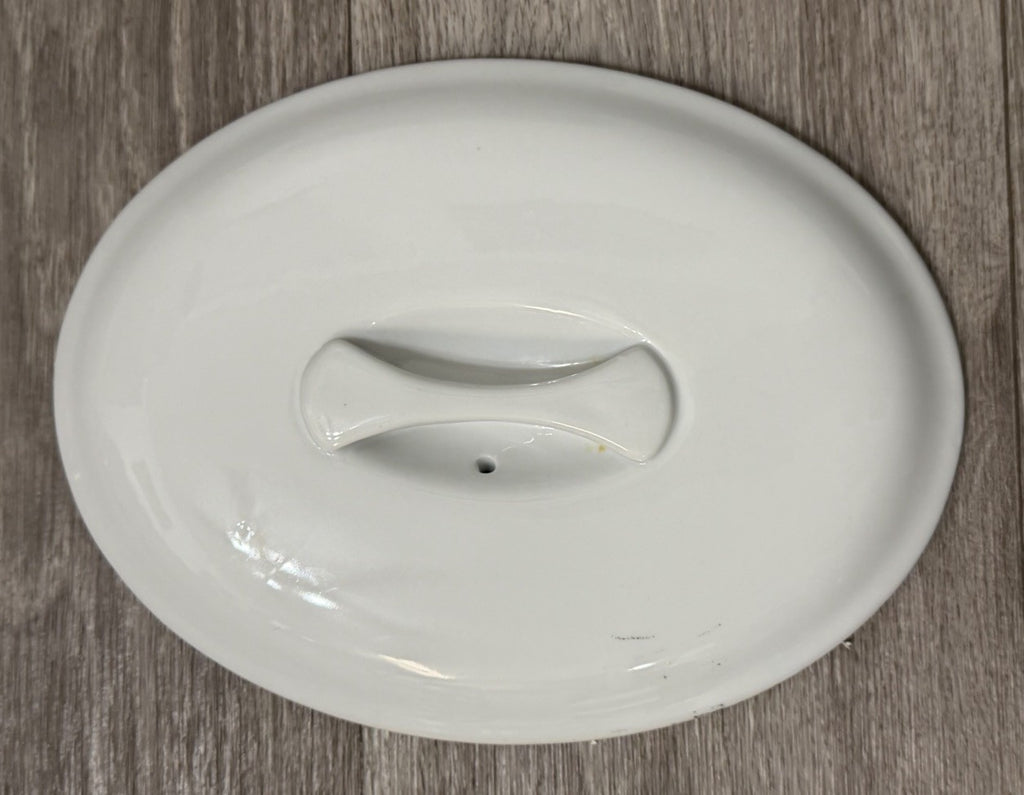 APILCO FRANCE Porcelaine a Feu White Oval Covered Casserole Dish