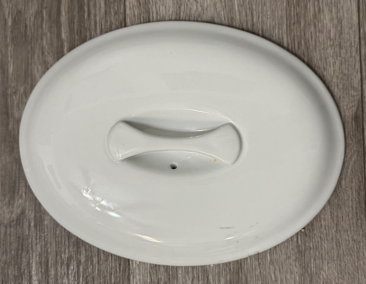 APILCO FRANCE Porcelaine a Feu White Oval Covered Casserole Dish