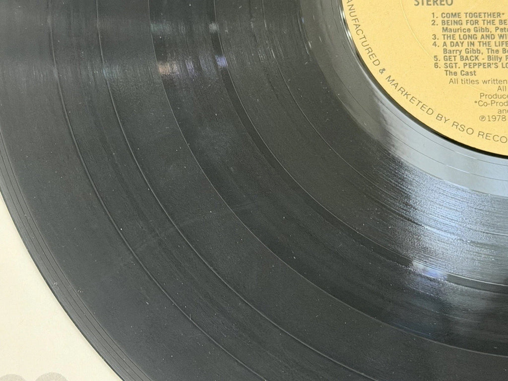 Vinyl Record LP Movie Soundtrack Bee Gees Sgt. Pepper's Lonely Hearts Club Used