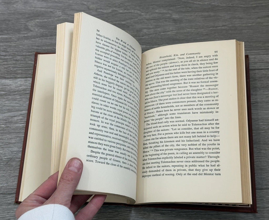 The World of Odysseus by M.I. Finley Hardcover 1954 Fair Condition Viking Press