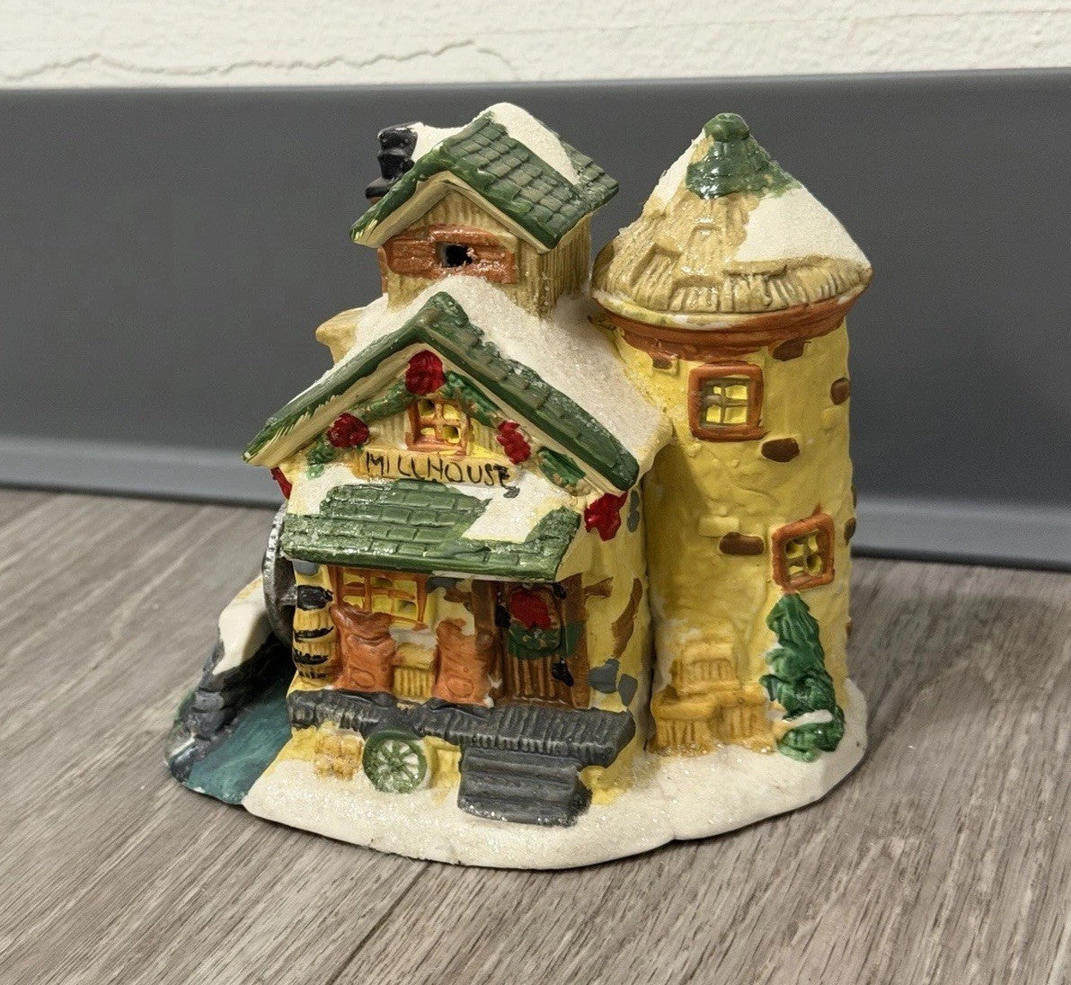 COBBLESTONE CORNERS 2004 Windham Lighted Mill House - PreOwned