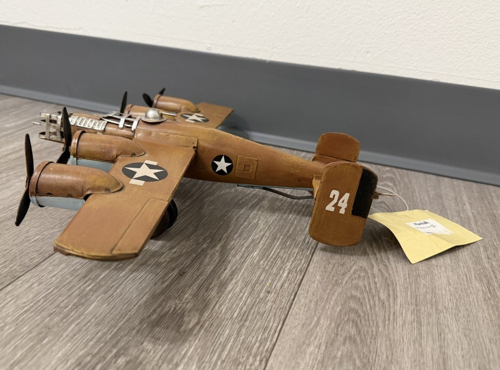 Vintage Cheungs JA-0058 B-24  Airplane Plane With Tag