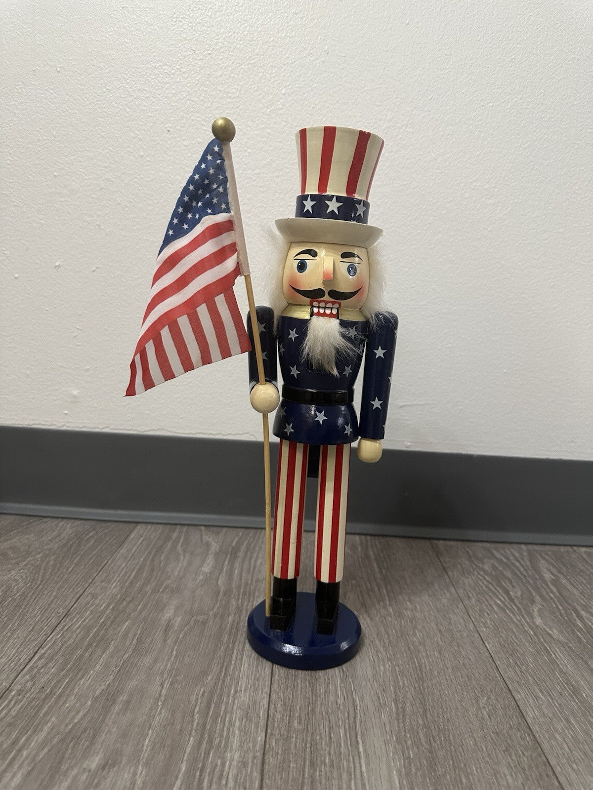 Americana Stars & Stripes Nutcracker Red White & Blue American Flag 14 3/4” EUC