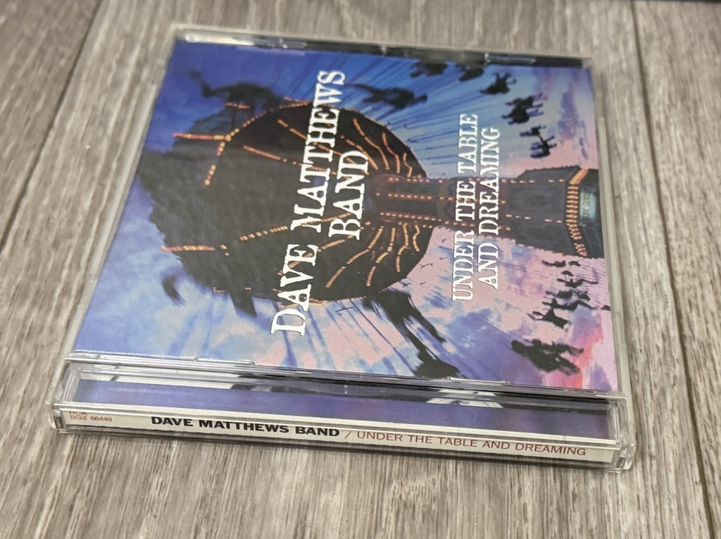 Under The Table And Dreaming By The Dave Matthews Band (1994) CD