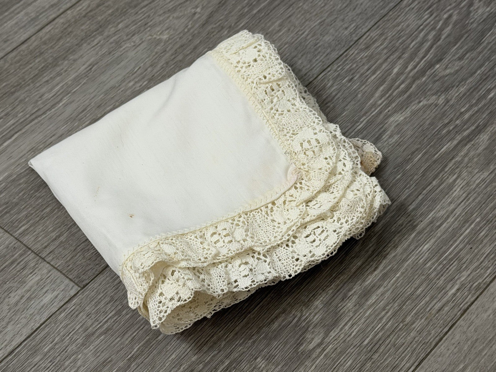 Vintage Handkerchief Crochet Edge 23" square approx. Floral Edge
