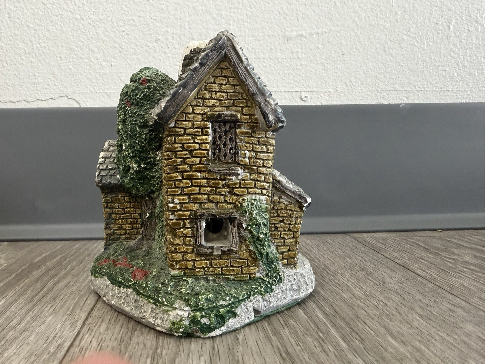 Ivy Cottage Lighted Cottage Charmers Handpainted Handcrafted BROKEN