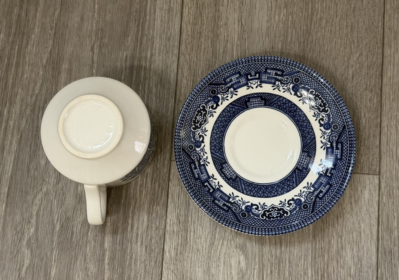 Churchill England Blue Willow Ceramic Teacup & Saucer England HAIRLINE CRACK