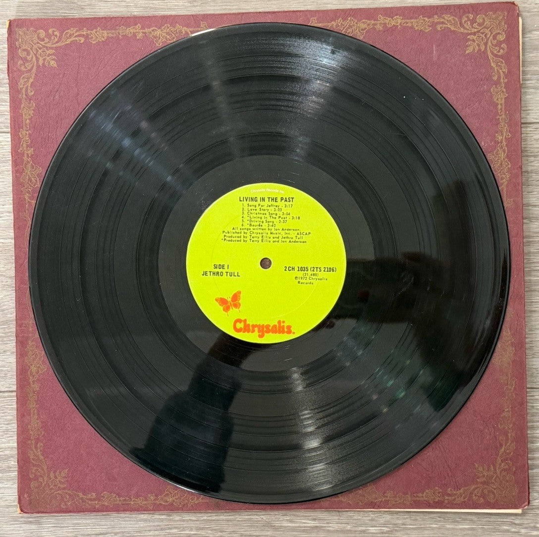 JETHRO TULL "Living In The Past" Double 2-LP Chrysalis Records 2CH 1035 booklet
