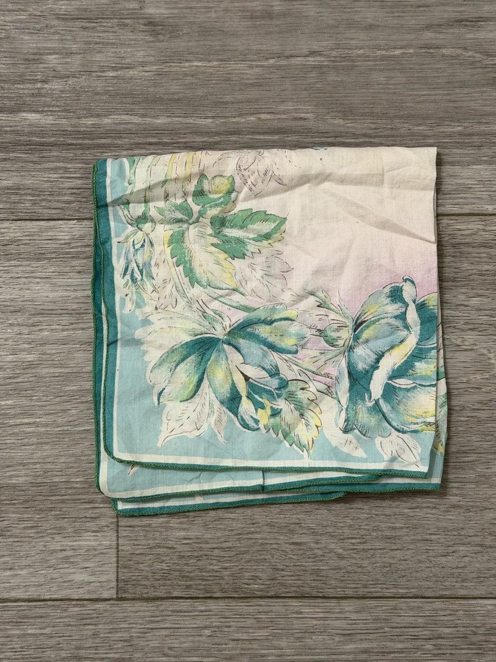 Vintage 1950S Rose Pattern Boho Floral Handkerchief Hanky 11.5” Square