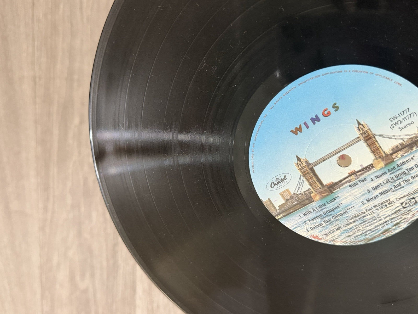 London Town SW-11777 with Poster VG/G+