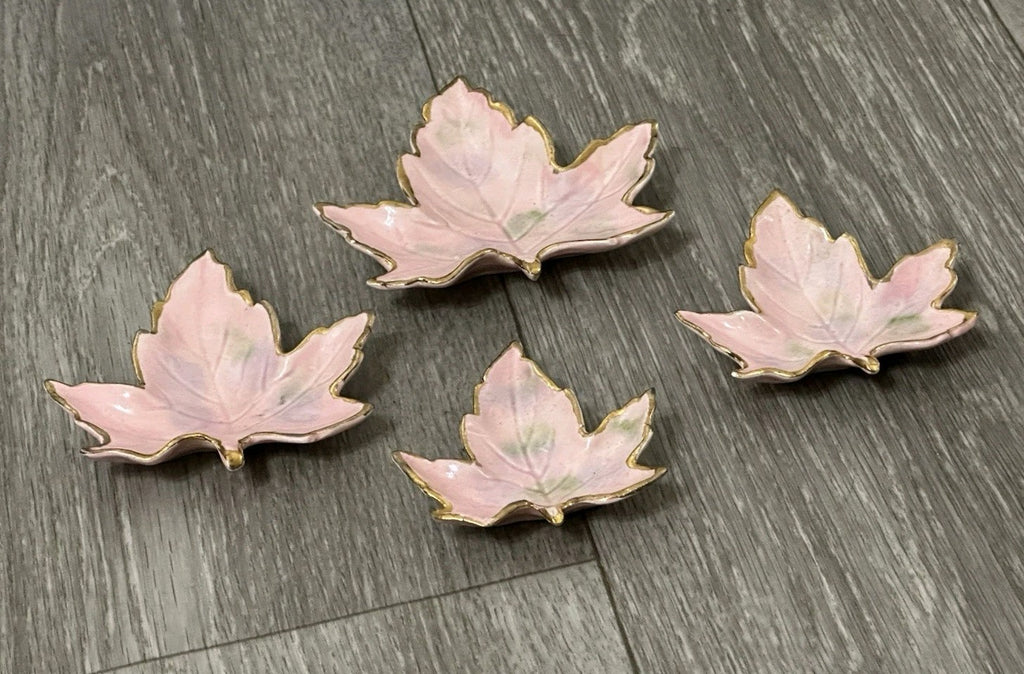 Vintage Ceramic set of 4 Nesting Maple Leaf Dishes 4 inches Pink And Gold