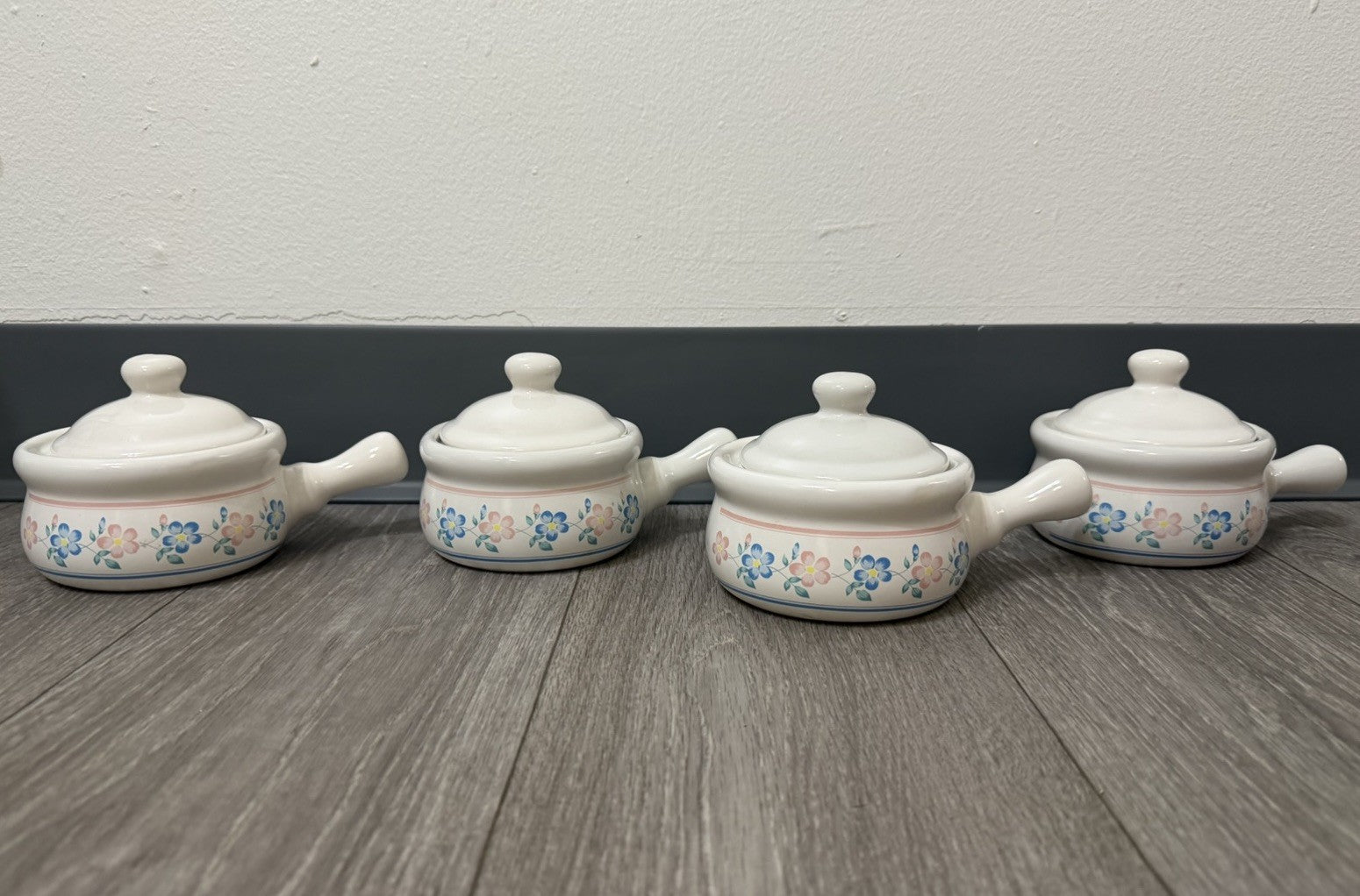 Vintage French Onion Soup Crock Bowl W/ Lid & Handle Blue Pink Flowers Set Of 4