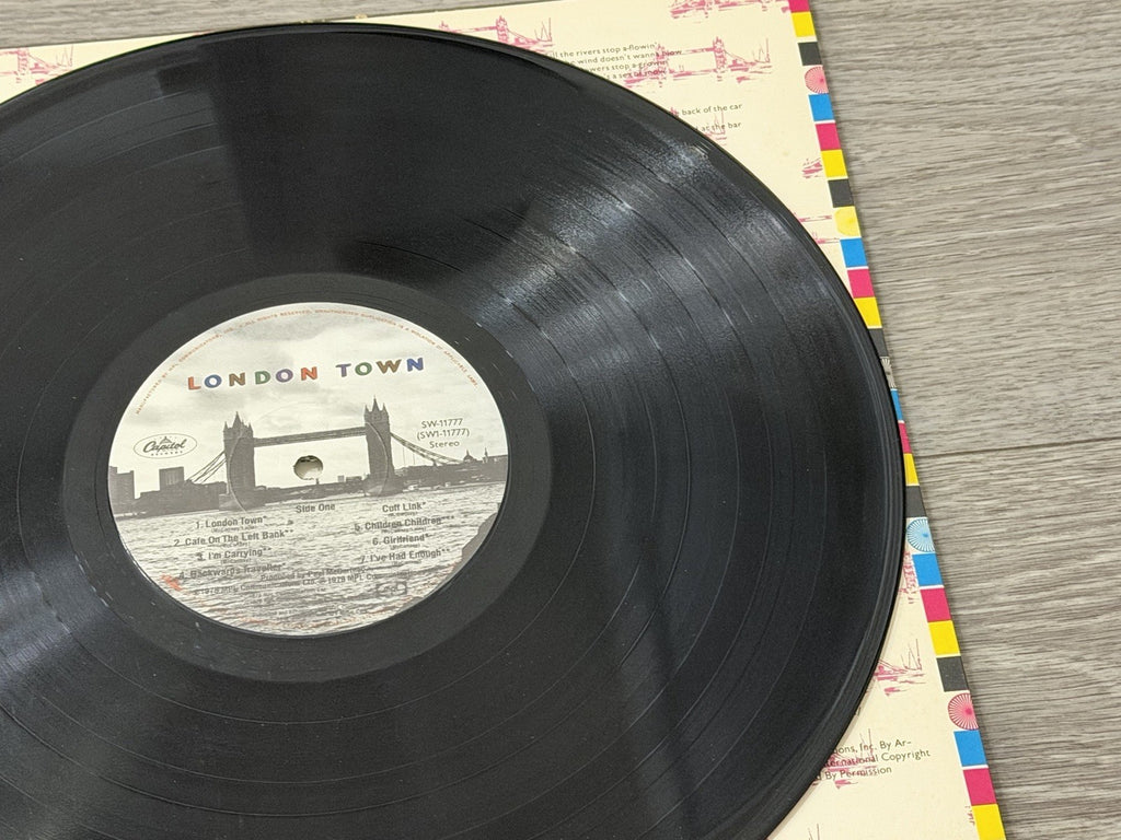 London Town SW-11777 with Poster VG/G+