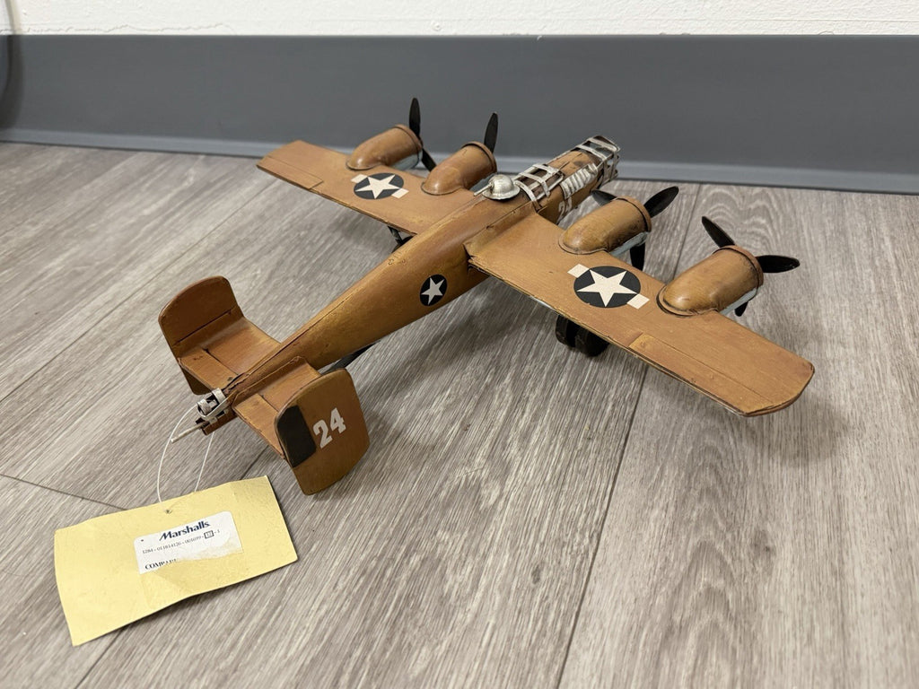 Vintage Cheungs JA-0058 B-24  Airplane Plane With Tag