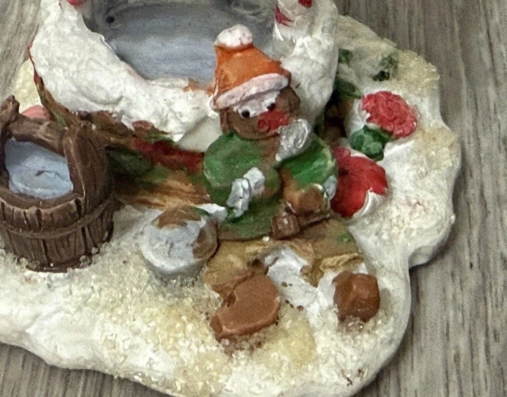 Vintage 2005 Gingerfrost Lane Christmas Village Accessories Wishing Well 3 Inch