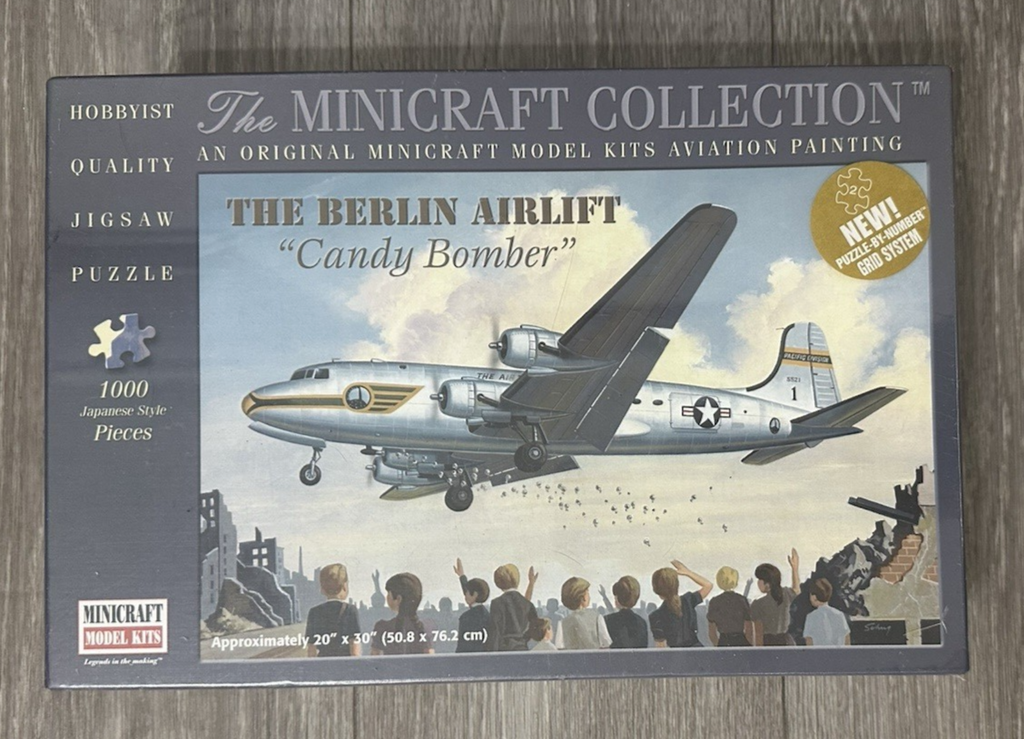 THE Minicraft Collection THE BERLIN AIRCRAFT “Candy Bomber” Puzzle 1000 PCS