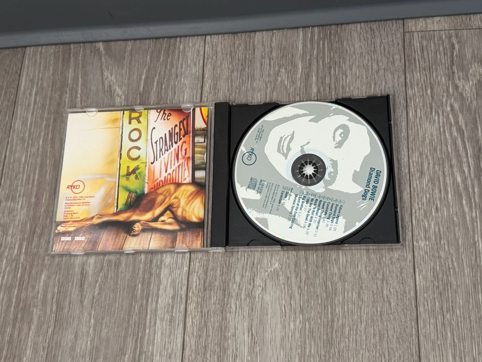 David Bowie - Diamond Dogs - CD - Rykodisc 1990 VG+ RCD 10137