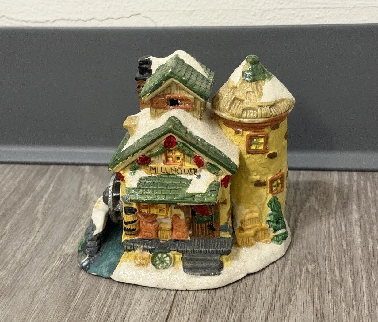 COBBLESTONE CORNERS 2004 Windham Lighted Mill House - PreOwned